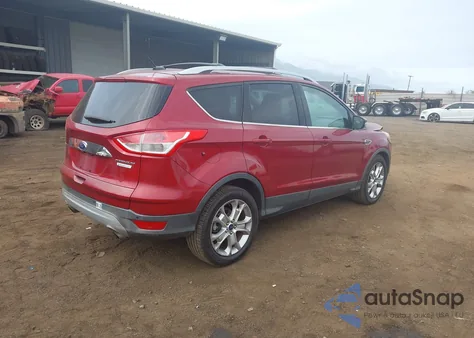 2015 Ford Escape Titanium z USA, uszkodzony, nr VIN 1FMCU0JX3FUC37057